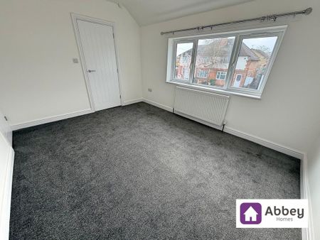 3 bedroom semi-detached house to rent - Photo 3