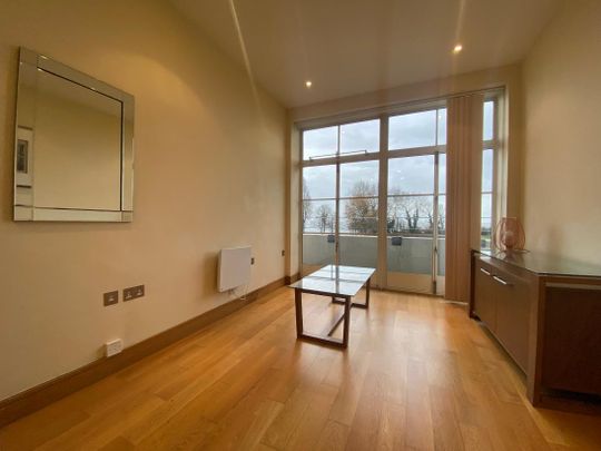 Headlands, Sully, Penarth, CF64 5QH - Photo 1