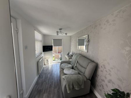 2 bedroom house to rent - Photo 2