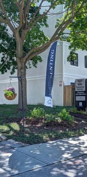 Trossacks Avenue Townhouses - Photo 2