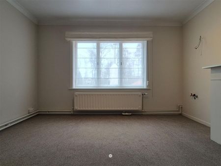 Ruime gezinswoning met zonnige tuin op een uitstekende locatie - Foto 3