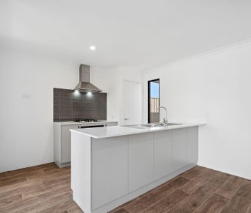 18 Nystrom Street - Photo 4