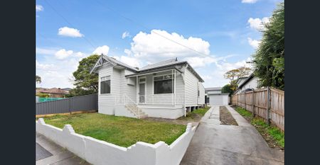 1-Bedroom Unit with All Bills Included - Photo 3