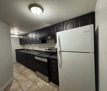 For Lease - 100 Fiddleneck Crescent, Brampton, Ontario - Photo 6