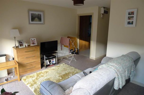 476 Woodstock Road, Belfast, BT6 9DR - Photo 1