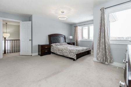 For Lease - 996 BOOTH Avenue Unit# Upper, Innisfil, Ontario - Photo 5