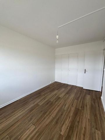 Location Appartement 3 pièces 60m² ST ETIENNE DU ROUVRAY 76800 - Photo 3