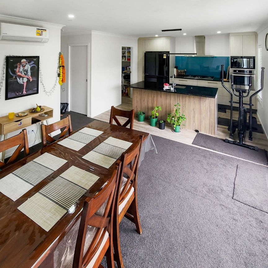 Kenepuru Townhouse - Photo 1