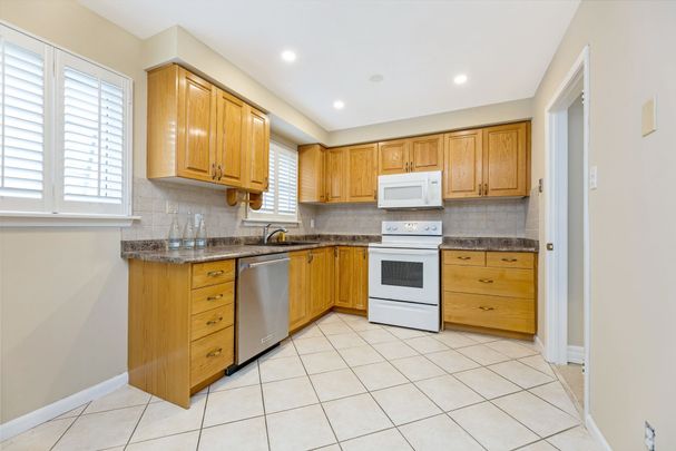 For Lease - 37 Grassmere Crescent, Brampton, Ontario - Photo 1