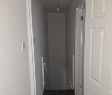 2 Bed Terraced House, Matthew Street, CH44 - Photo 2