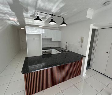 7/130 Marine Parade, 4215, Southport Qld - Photo 6