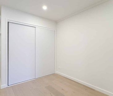 Welcome to apartment 411 in Hyde Lane. - Photo 2