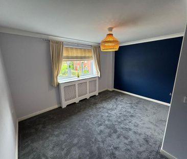 3 bedroom end of terrace house to rent - Photo 3