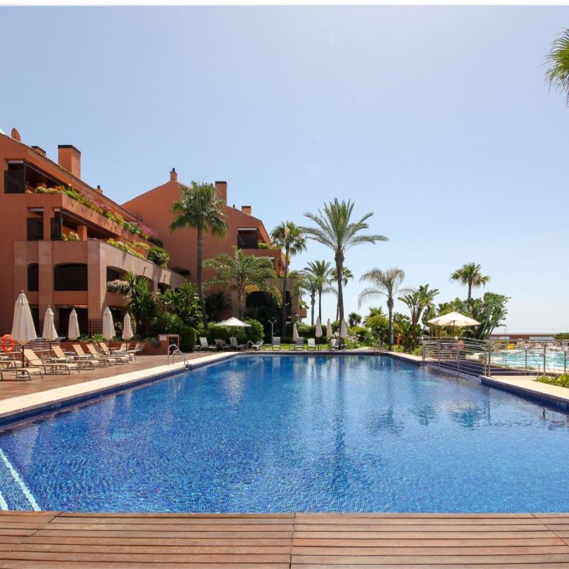 Middle Floor Apartment · Puerto Banús - Photo 1