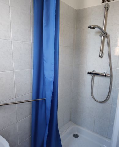 Location Appartement 2 pièces 42m² REIMS 51100 - Photo 5