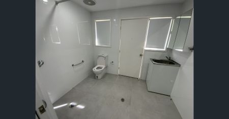 Fully renovated family home - Photo 3