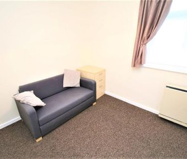 2 bedroom maisonette to rent - Photo 6