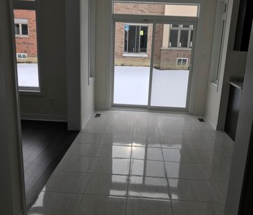 For Lease - 14 Peony Street Unit# Upper, Brampton, Ontario - Photo 4