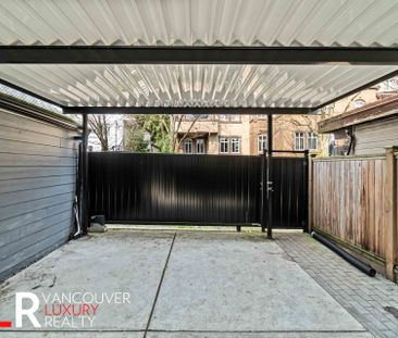 House in Vancouver West Side, British Columbia - Photo 1