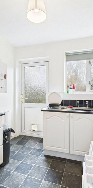 Underwood Avenue, Ash Underwood Avenue, Ash - Photo 1