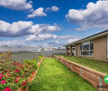 10 Wingrave Street, Googong - Photo 1