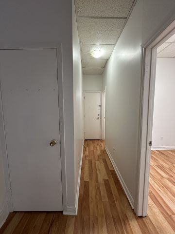 For Lease - 1504 Queen Street Unit# 2B, Toronto, Ontario - Photo 3