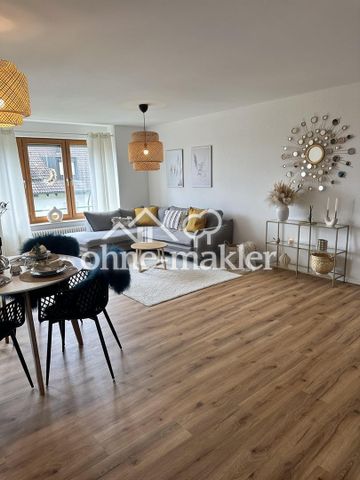 Schöne große 2 Zimmer Wohnung in Ravensburg (alte Weststadt) mit Alpenblick, Balkon, EBK, Stellplatz - Foto 3