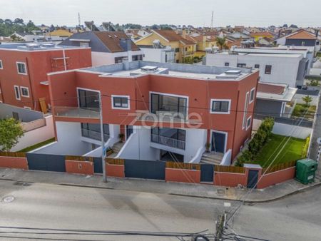 3 room luxury House for rent in Seixal, Distrito de Setúbal - Photo 5