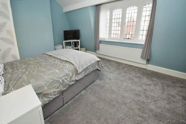 2 bedroom property to rent in Wirral - Photo 1