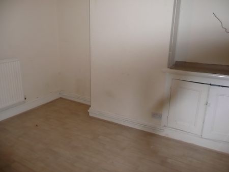 2 Bed Mid Terrace Bartholomew Street Leicester LE2 - Ace Properties - Photo 2