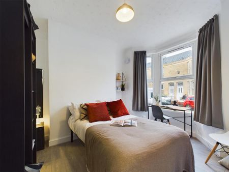 4 bedroom house to rent - Photo 4