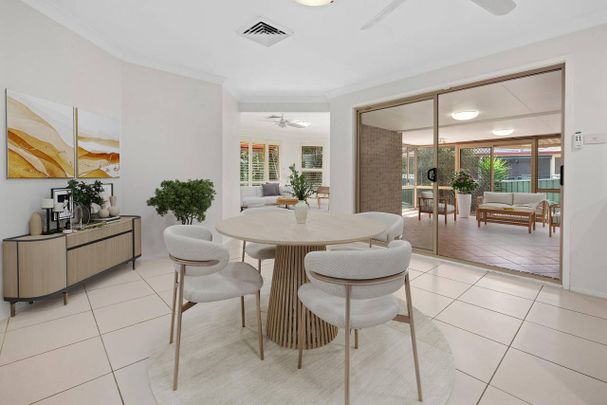 WELL PRESENTED FAMILY HOME IN RIVERVIEW RIDGE! - Photo 1