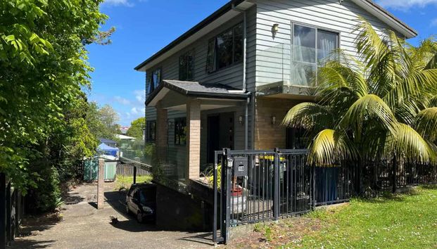 18 Stottholm Road, Titirangi, Auckland - Photo 1