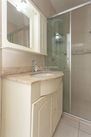 Apartamento com 2 quartos e 62m² para alugar em Independência, Porto Alegre. - Foto 4