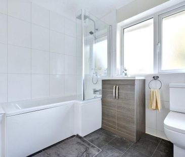 2 bedroom terraced house to rent - Photo 3