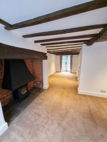 3 bed mid-terraced house to rent in High Street, Kenilworth, CV8 - Photo 3