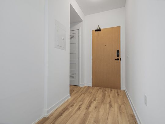 For Lease - 333 Sunseeker Avenue Unit# 316, Innisfil, Ontario - Photo 1