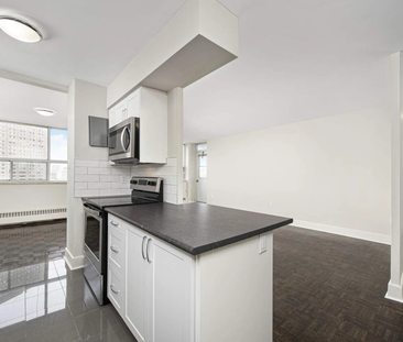 Champlain Towers - Photo 3