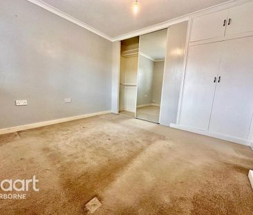 4 bedroom detached house to rent - Photo 6