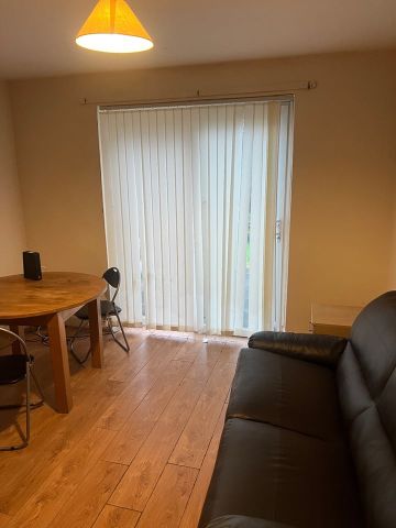 4 Bed Semi-Detached House, Mornington Crescent, M14 - Photo 2