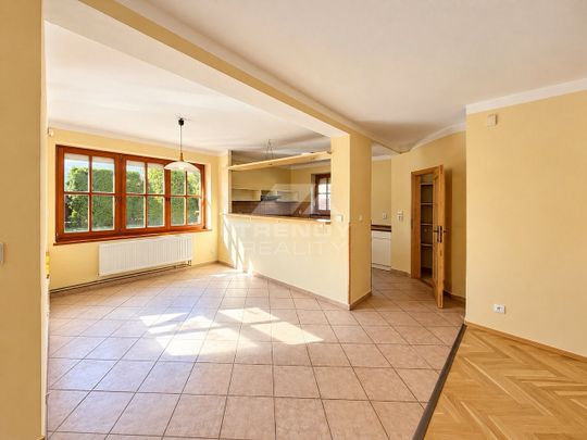 Pronájem domu 250 m² s pozemkem 445 m² - Photo 1