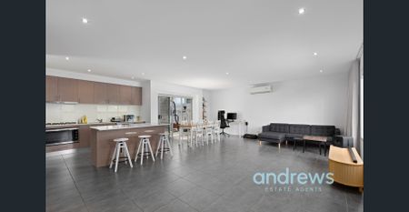 Stylish Furnished Living Just Steps from Geelong’s CBD - Photo 4