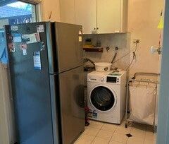 Croydon North - Photo 5