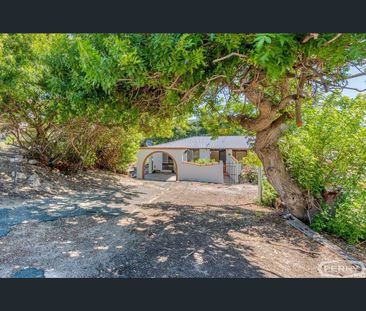 1/10 Mippi Road, Halls Head, WA 6210 - Photo 6
