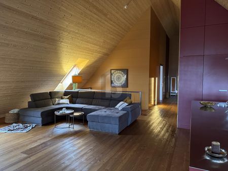 QUIETLY FULL AND GENEROUS - Foto 2