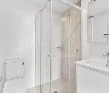 Brand New Furnished Studio Apartment - All Utilities Included - Photo 5