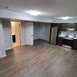 1 Bedroom Basement Suite - Photo 2