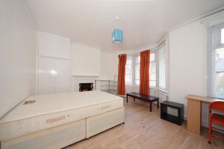 5 bedroom terraced house to rent - Photo 3