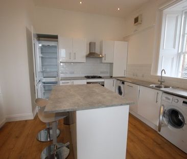 Roseangle, West End - Photo 3