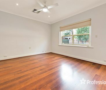 Unique renting opportunity for a family wanting 4 bedrooms, a big g... - Photo 3